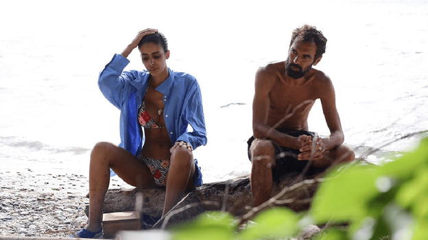Isola dei Famosi: Dino e Ahlam sull’Ultima Spiaggia, convivenza difficile