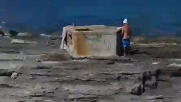 Gallipoli, effettua gesti autoerotici in spiaggia: denunciato 76enne, 10mila euro di multa