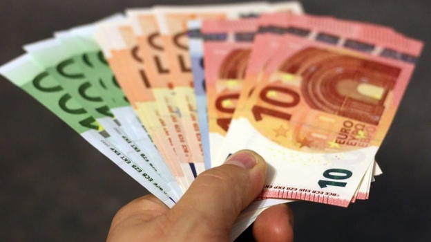 Bonus Iscro 2025: fino a 800 euro al mese per le Partite Iva in difficoltà, domande aperte dal 16 giugno