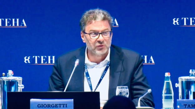 Spopolamento al Sud, Giorgetti lancia l’allarme: “Comunità destinate a scomparire entro il 2050”