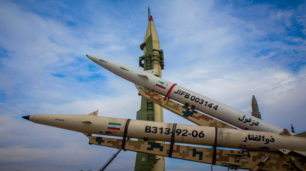 Tensione alle stelle: l’Iran risponde alle mosse Usa colpendo basi americane in Medio Oriente