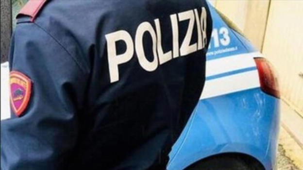 Davide Gorla trovato senza vita nel suo negozio a Busto Arsizio: proseguono le indagini per chiarire la dinamica
