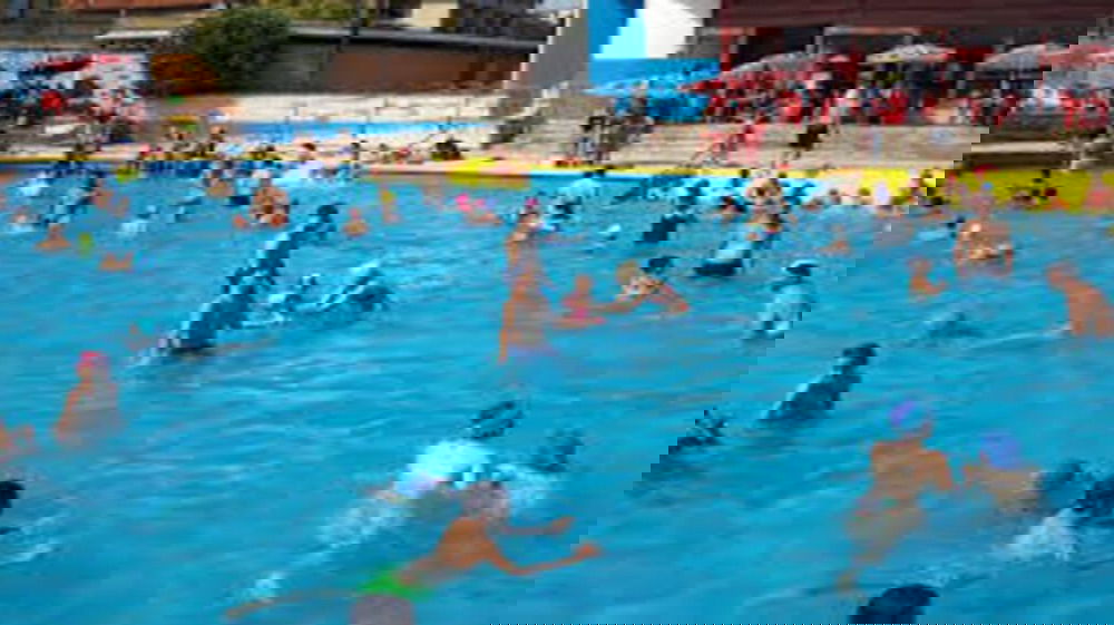 Rende, malore in piscina per una bambina di otto anni: accertamenti in corso al parco acquatico