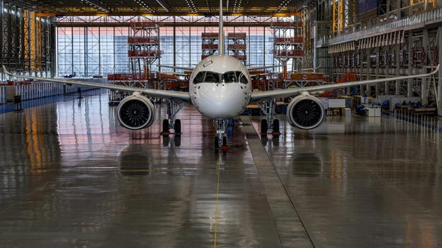 Boeing 787 a rischio: 6.000 componenti difettosi scoperti, processo per due aziende di Brindisi!