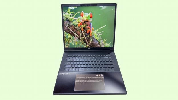 E Ink rivoluziona il touchpad: schermo ePaper nei notebook per un’interazione più efficiente e sostenibile