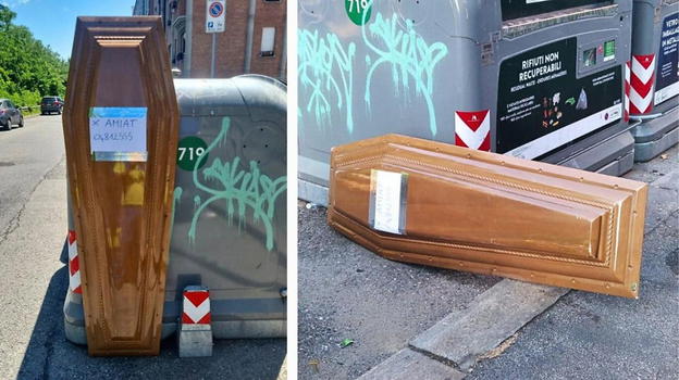 Torino, il mistero della bara abbandonata accanto al cassonetto dei rifiuti