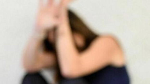 Sequestrata e violentata per 12 ore a Milano: l’ex amante trasforma un incontro in un incubo