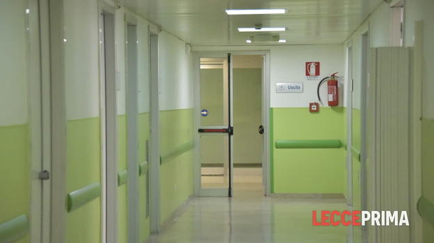 Gallipoli, attimi di tensione in un parco acquatico: bimbo di 7 anni finisce in piscina senza saper nuotare