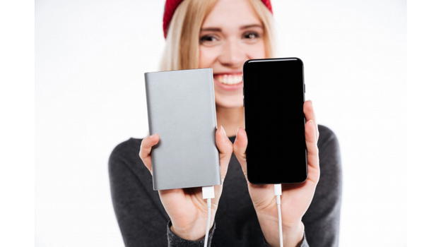 Tre scosse nel mondo smartphone: HMD prepara nuovi modelli, Nokia cerca alleati e le batterie sfondano i 10.000 mAh