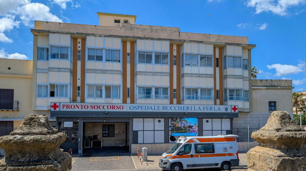 Bambina di 11 anni morta a Palermo, il mistero sulle cause: benzina sui vestiti e segni sul collo di Maria
