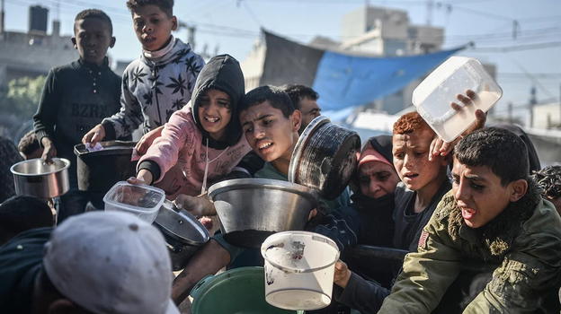 Mentre  i bambini hanno una crisi alimentare, la Francia porge lo sguardo verso la Palestina