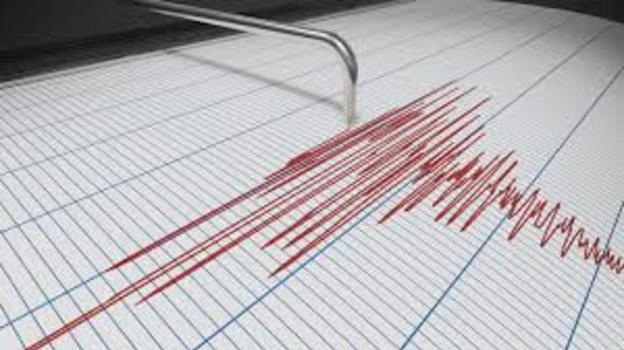 Kamčatka in fermento: terremoto 6.8, allerta coste e vulcano Krasheninnikov in eruzione dopo secoli di inattività