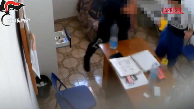 Pachino: sequestrate tre comunità alloggio per disabili e anziani, 12 arresti per trattamenti inadeguati