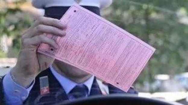 Le multe più strane e curiose del codice della strada italiano: tra sicurezza e stranezze