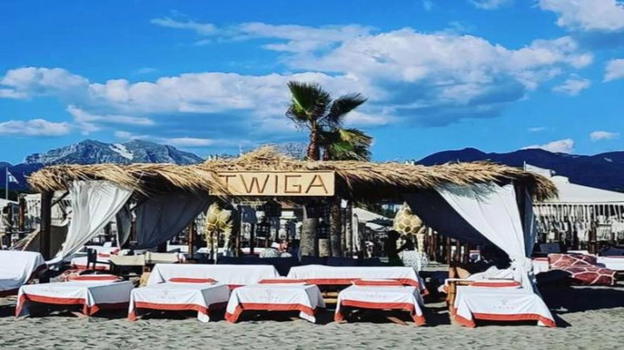 Al Twiga il lusso resiste: spiagge meno affollate ma clientela internazionale in crescita