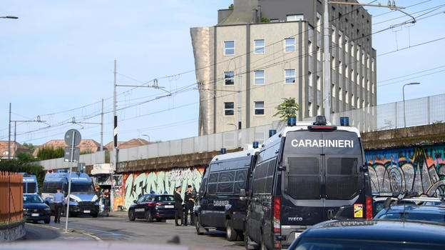 Milano: sgomberato il centro sociale Leoncavallo. Le opposizioni di sinistra scandalizzate