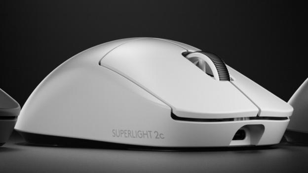 Logitech Pro X Superlight 2c: il nuovo compatto per gamer esigenti