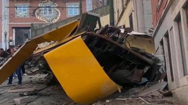 Lisbona: deraglia la funicolare Glória. Ecco il bilancio in termini di vite