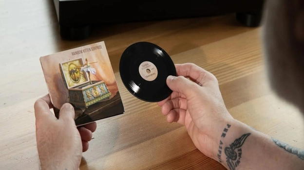 Tiny Vinyl: il nuovo formato da 4 pollici che vuole conquistare i collezionisti