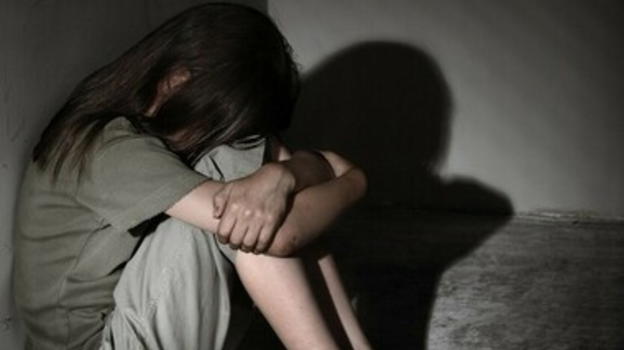 Sulmona, indagine su due ragazzi per presunti abusi e video diffusi su WhatsApp