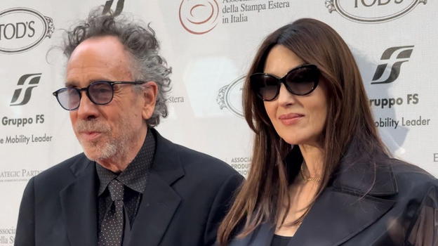 Shock nel mondo del cinema: Monica Bellucci e Tim Burton annunciano la separazione