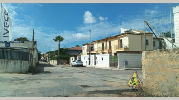 Sequestro di persona a Vittoria: 17enne figlio di un noto commerciante agricolo rapito in piena piazza