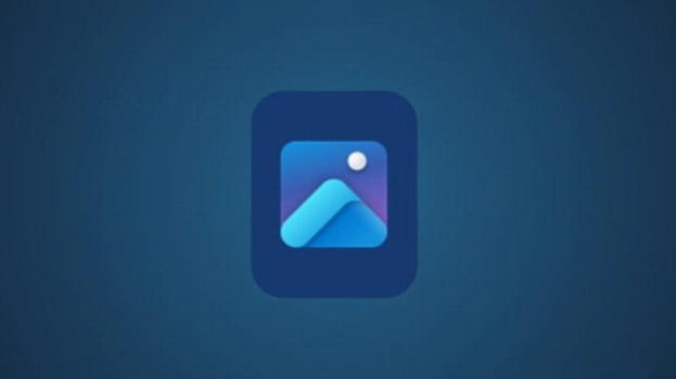 Microsoft rivoluziona l’app Foto con l’intelligenza artificiale: smistamento automatico e categorie personalizzabili