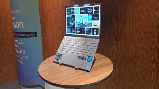 Positivo Vision C15M: il notebook con display secondario che porta l’intelligenza artificiale a tutti