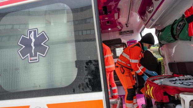 Paura a Villamagna: bimba di un anno ustionata con acqua bollente, trasferita d’urgenza al Santobono di Napoli