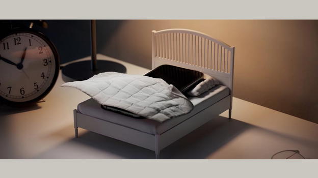 Ikea rivoluziona il sonno digitale con il mini letto per smartphone