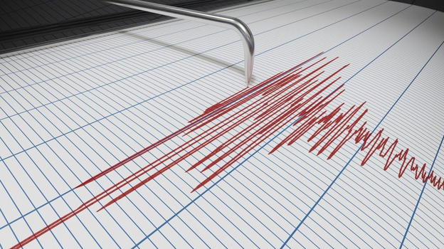 Paura in Irpinia, la terra torna a tremare: notte di apprensione