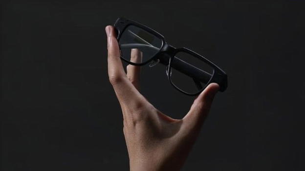 Lenovo AI Glasses V1: occhiali intelligenti leggeri con traduzione simultanea