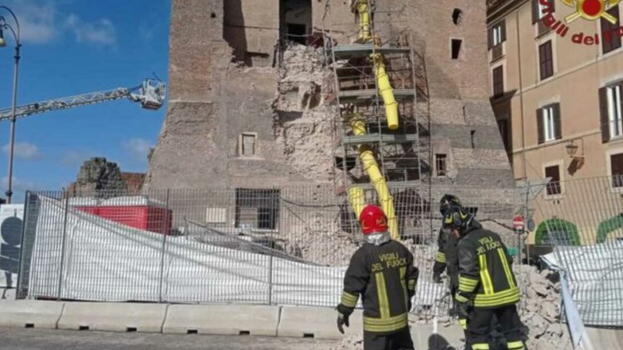 Crollo Torre dei Conti a Roma, l’archeologo Andrea Carandini contro la Soprintendenza: "Incompetenza tecnica"