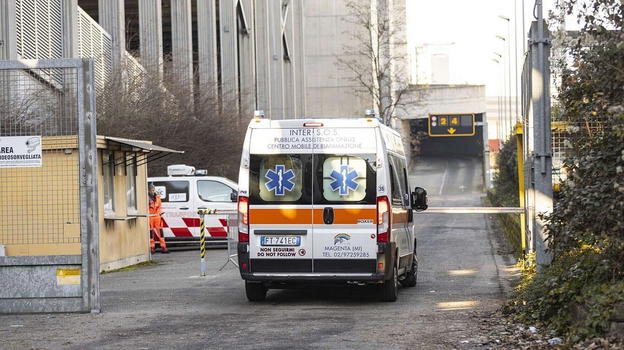 Milano, giovane di 12 anni coinvolto in un grave evento stradale: corsa in ospedale in elicottero