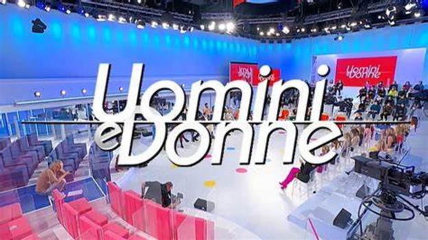 Uomini e Donne, anticipazioni dal 10 al 14 novembre: Sara divisa tra Marco e Jakub, Flavio bacia Martina