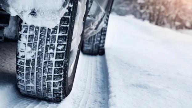 Gomme invernali 2025: da oggi 15 novembre scatta l’obbligo. Tutto ciò che bisogna sapere