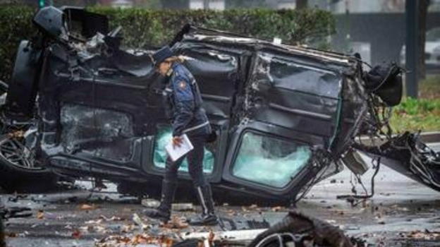 Sinistro a Milano: suv da 700 cavalli a 150 km/h sotto la pioggia, due ragazzi positivi a sostanze e alcol