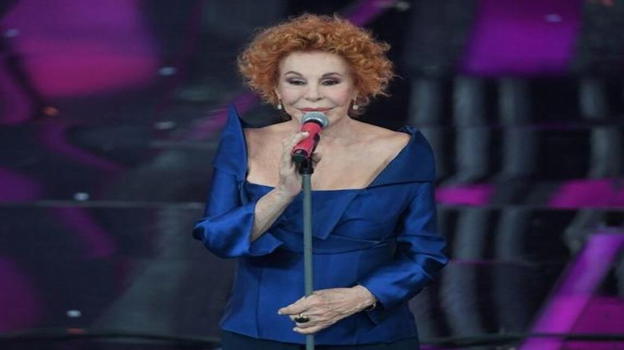 L’addio a Ornella Vanoni, la voce che ha attraversato generazioni e reinventato la musica italiana