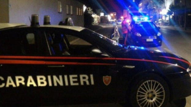 Sfregiata dal marito a Firenze: l’incontro in strada e la 29enne salvata dai passanti