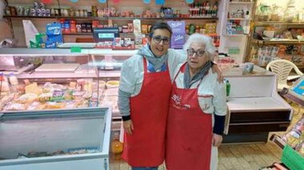 Ancona, chiude dopo 41 anni il negozio di alimentari simbolo di comunità: un appello per chi lo voglia rilevare