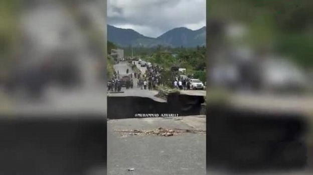 Profonda voragine inghiotte una strada: emergono criticità infrastrutturali e rischio idrogeologico