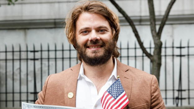 L’influencer e imprenditore Piero Armenti sospeso per 12 mesi dall’Ordine dei Giornalisti: "Violato Codice Deontologico"