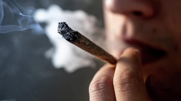 Escluso dal Concorso di Polizia per una canna: fa ricorso e viene riammesso