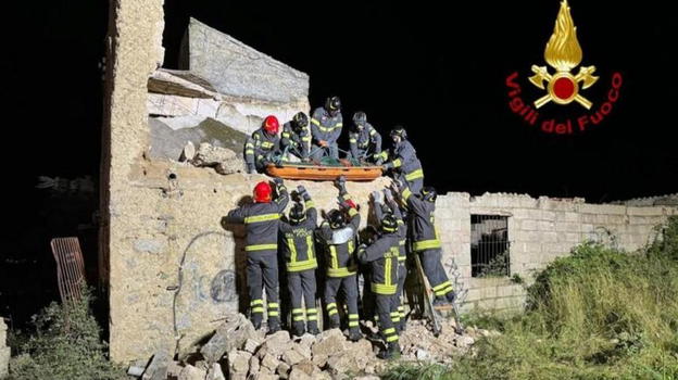 Crolla il solaio, ragazzini muoiono sotto le macerie: per il giudice nessuno è colpevole