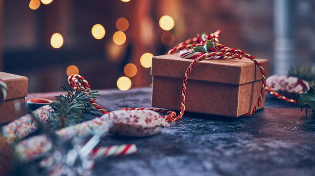 Regali di Natale last minute: idee low cost per salvare feste (e portafoglio)