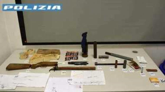 15enne arrestato in provincia di Treviso per contenuti pericolosi online e materiali sospetti