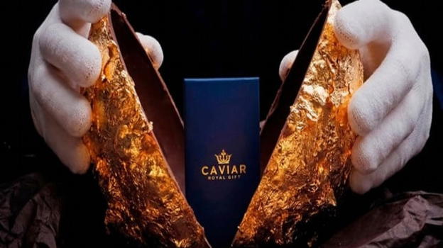 Caviar presenta l’“Uovo a sorpresa” di lusso con smartphone in oro massiccio per collezionisti estremi