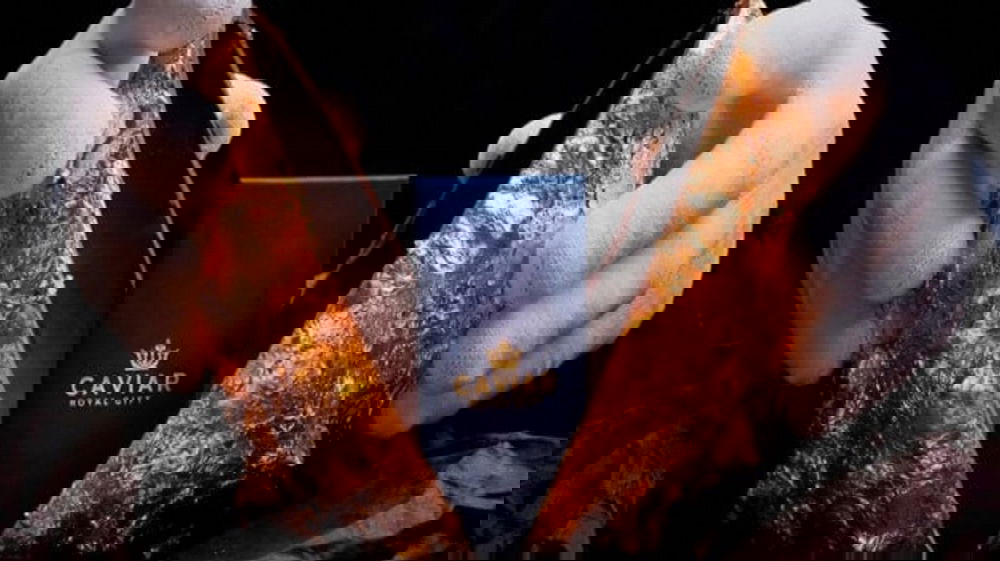 Caviar presenta l’“Uovo a sorpresa” di lusso con smartphone in oro massiccio per collezionisti estremi