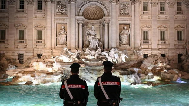 Roma: poliziotti e complici arrestati per rapin@ in un’abitazione di rom