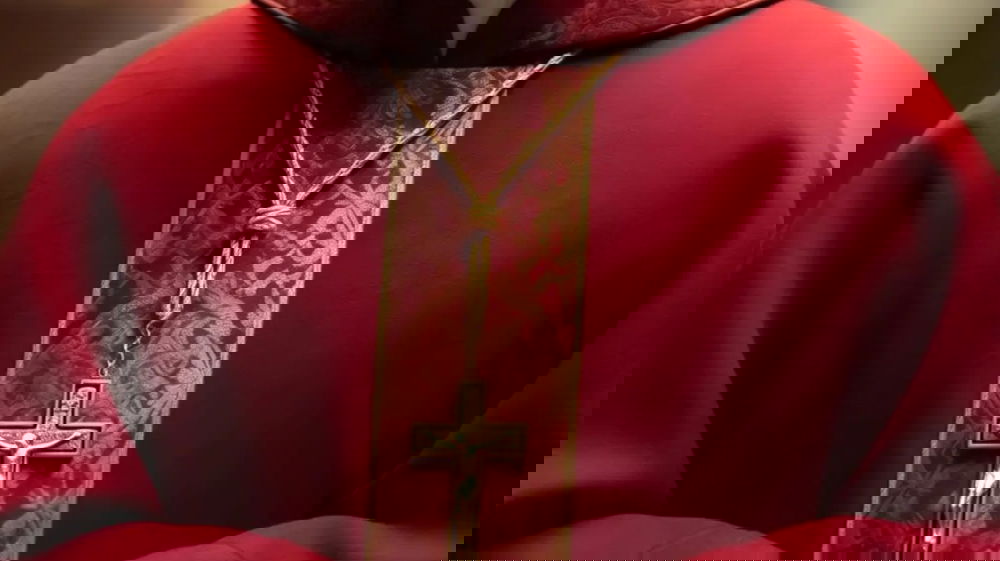 Vescovo sospeso dopo lo scandalo delle relazioni segrete: aveva 17 amanti